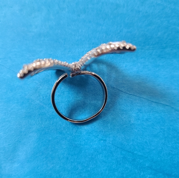 🦋 Butterfly Adjustable Ring- Serious Sparkle - Picture 8 of 11